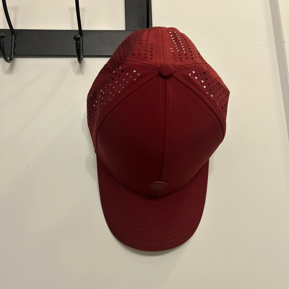 Zyia Active Vortex Snapback Maroon Hat - image 1